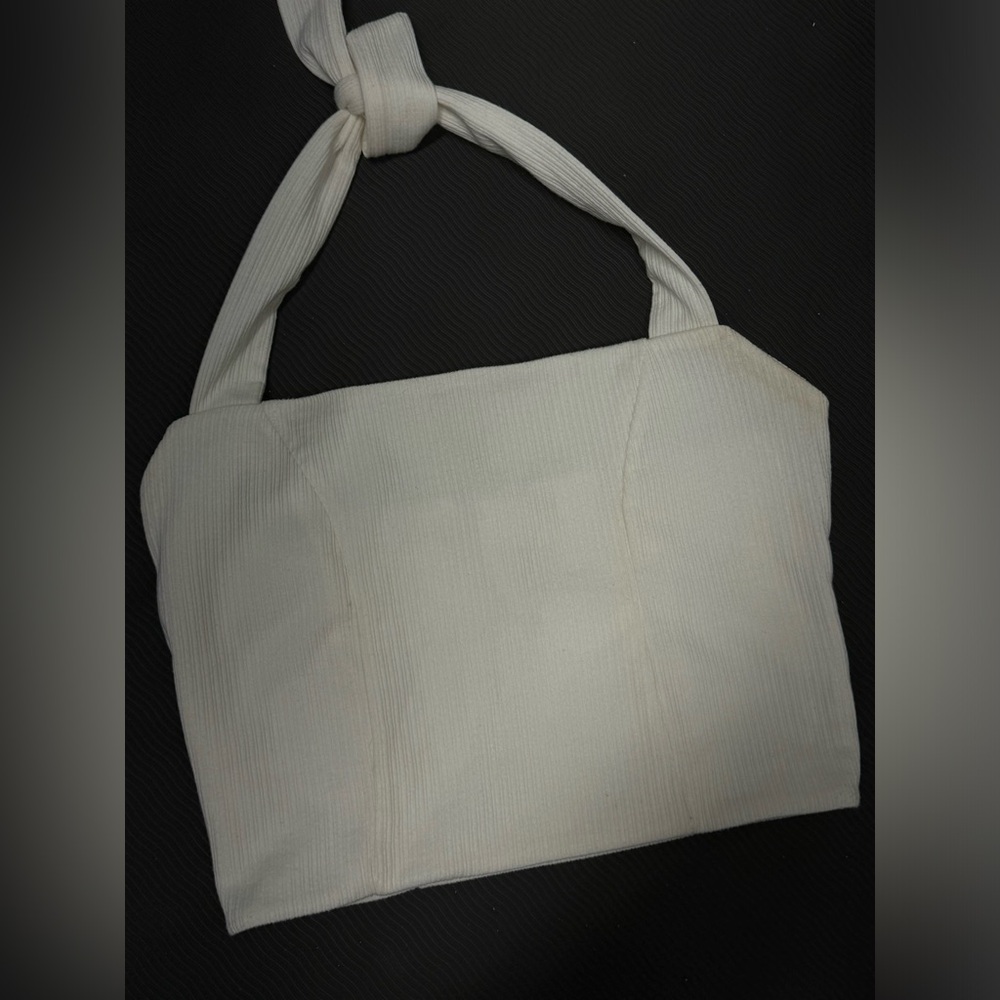 Women’s cropped halter top